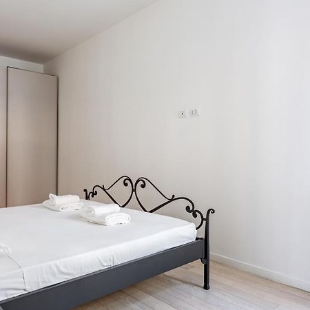 Milano Central Station Renovated Apt Exterior foto
